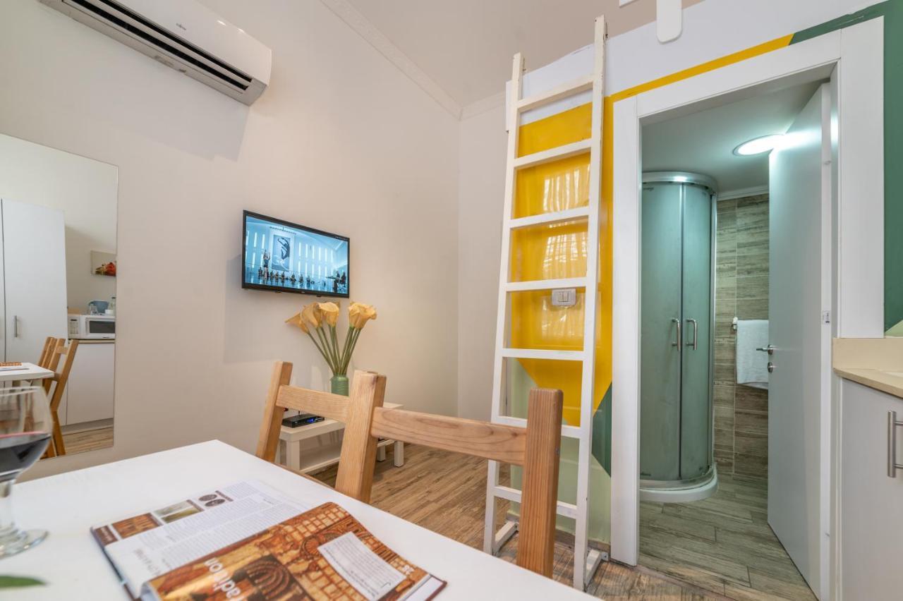 Paamonim Studios (Adults Only) Baitulmaqdis Luaran gambar